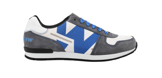 Ein Paar Business Sneaker von LODRESSO